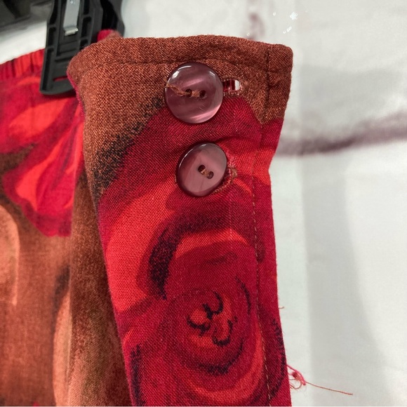 Sag Harbor Petite Red Roses Brown Long Skirt Faux Wrap Elastic Waist SZ PM EUC - Picture 2 of 7